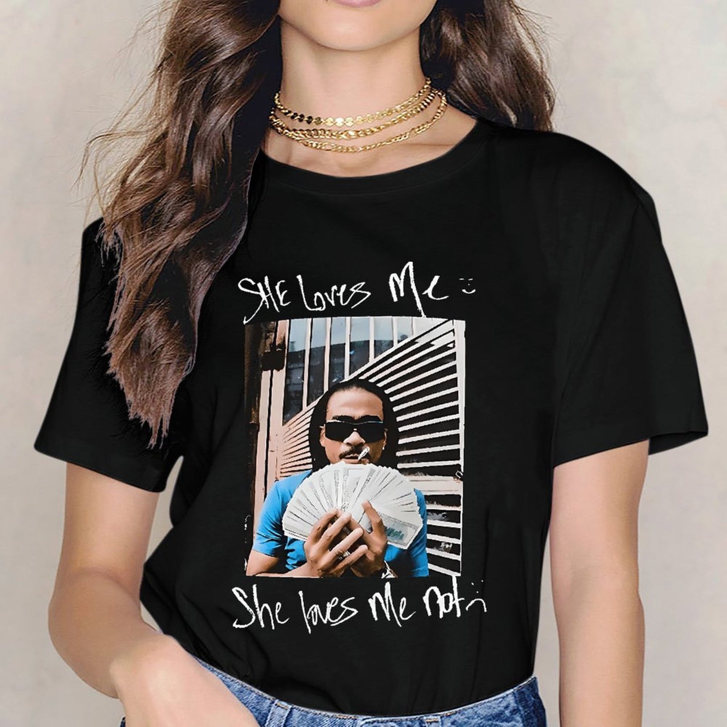 Inkmay Casual Cotton T-shirt Man Holding Money With Sunglasses On Unisex T-shirtModernFit Pocket Tee T-Shirt