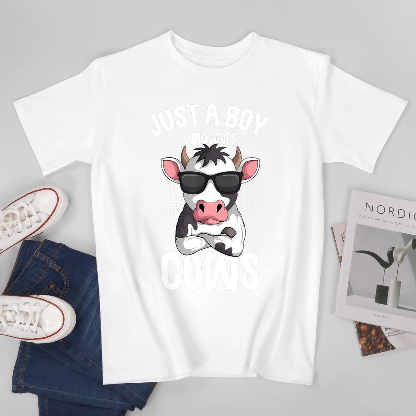 Inkmay Casual Cotton T-shirt Cool Cow Wearing Sunglasses Art Print Unisex T-shirtLooseFit YearRound T-Shirt