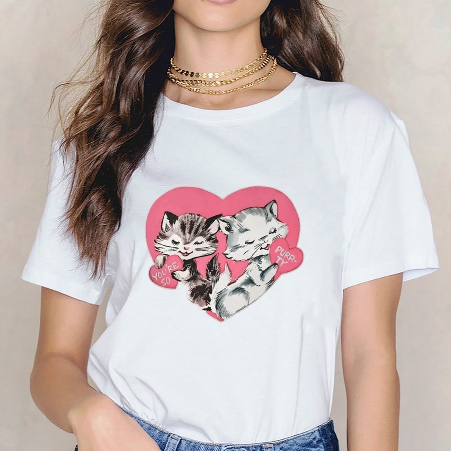 Inkmay Casual Cotton T-shirt Cute Cats Holding Hearts Pattern Prints Unisex T-shirtWeekend Lifestyle T-Shirt