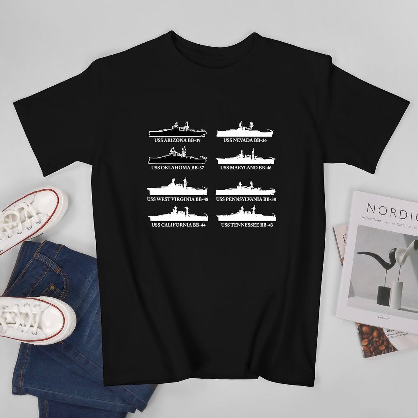 Inkmay Casual Cotton T-shirt Ship Silhouette On Abstract Background Pattern Unisex T-shirtMidweight Premium T-Shirt