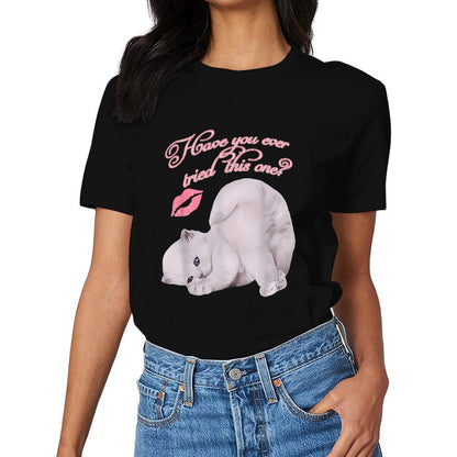 Inkmay Casual Cotton T-shirt Cute Cat With Kiss Mark Unisex T-shirtRelaxed Long Lasting T-Shirt