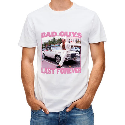 Inkmay Casual Cotton T-shirt Man Sitting On Car Wearing White Unisex T-shirtSmoothWear ClassicSeries T-Shirt