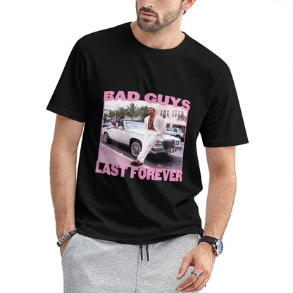 Inkmay Casual Cotton T-shirt Man Sitting On Car Wearing White Unisex T-shirtSmoothWear ClassicSeries T-Shirt