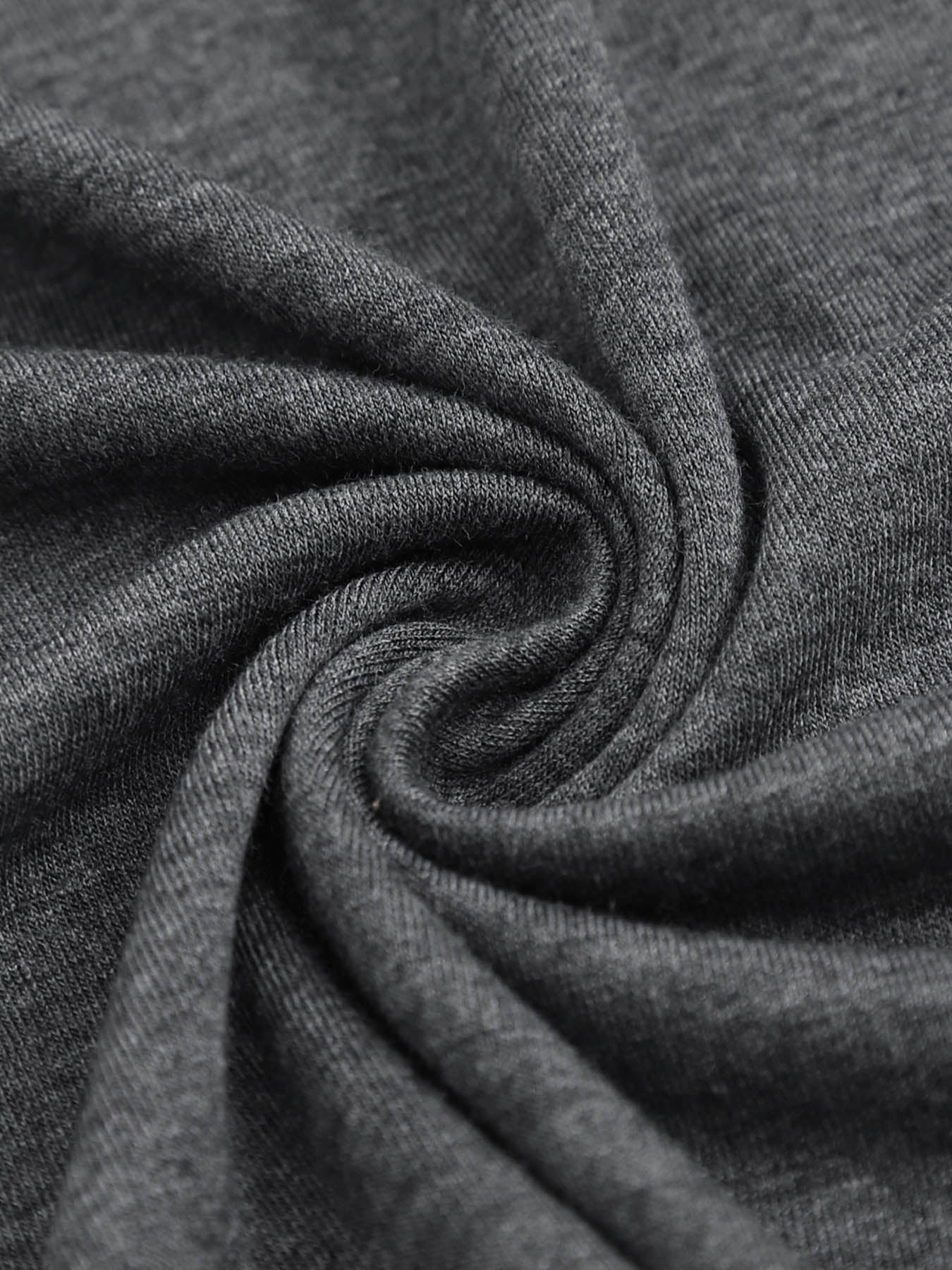 Custom-made comfortable crew neck long-sleeved T-shirt, dark gray