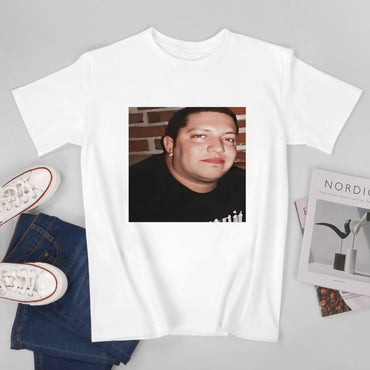 Inkmay Casual  Cotton T-shirt Man Wears Black Shirt Against Brick Unisex T-shirtFresh On-Demand T-Shirt