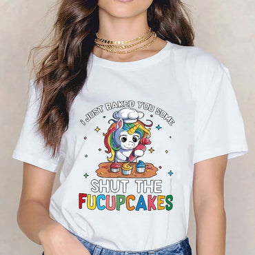 Inkmay Casual Cotton T-shirt Cute Unicorn Baking Cupcakes On Table Unisex T-shirtLong Lasting Performance T-Shirt